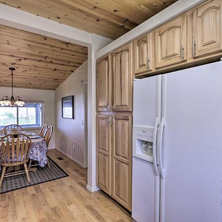 Rustic Bullhead City Retreat With Porch And Views Bagian luar foto