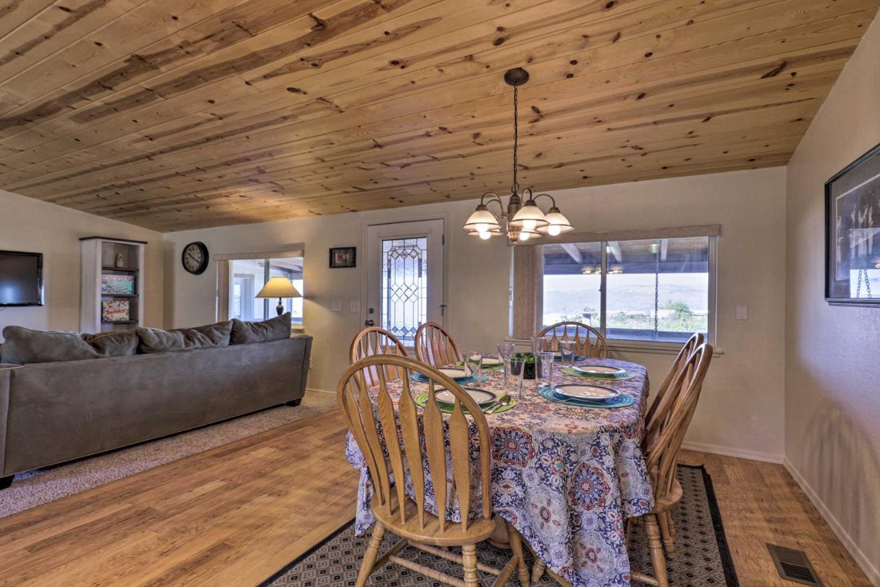 Rustic Bullhead City Retreat With Porch And Views Bagian luar foto